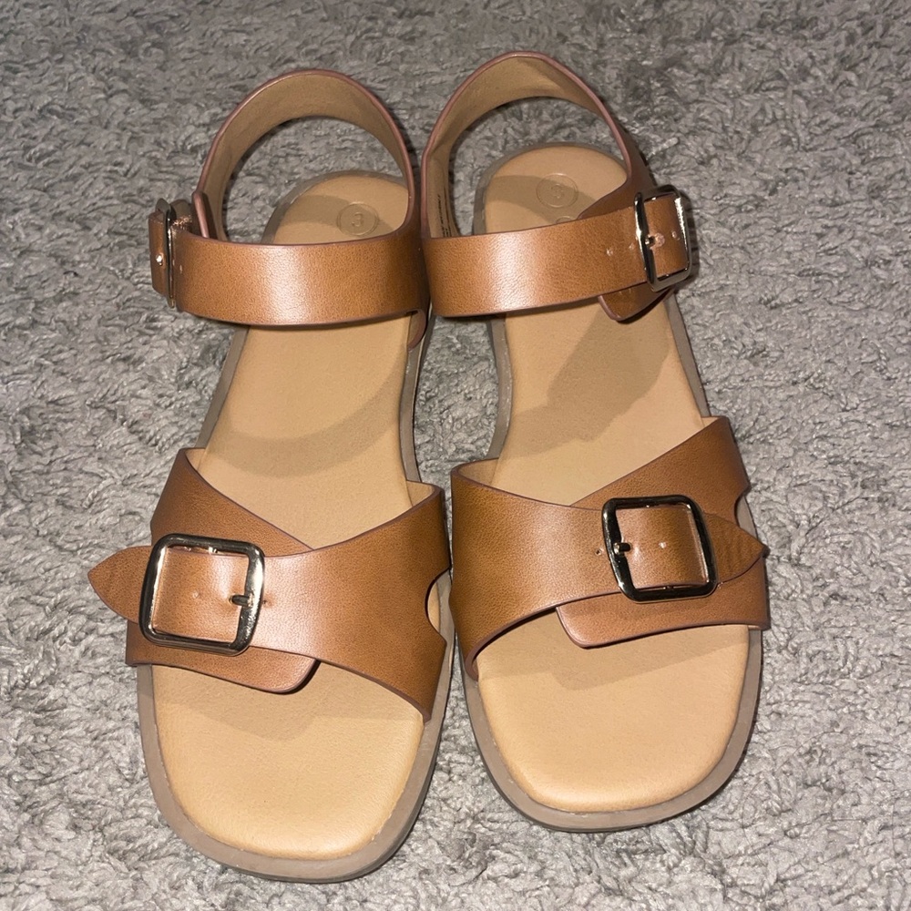 Stylish Brown Sandals with Buckle Accents